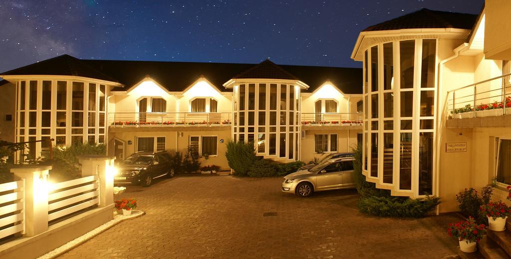 Villa Brussels Deva Eksteriør billede